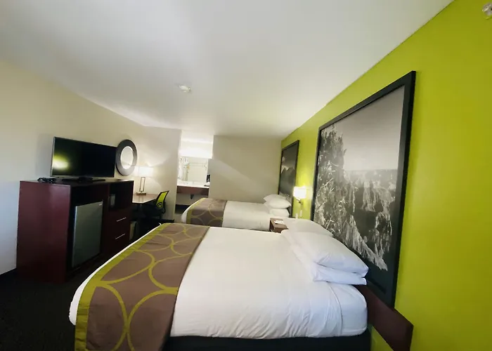 Hotel Days & By Wyndham I-40 Flagstaff